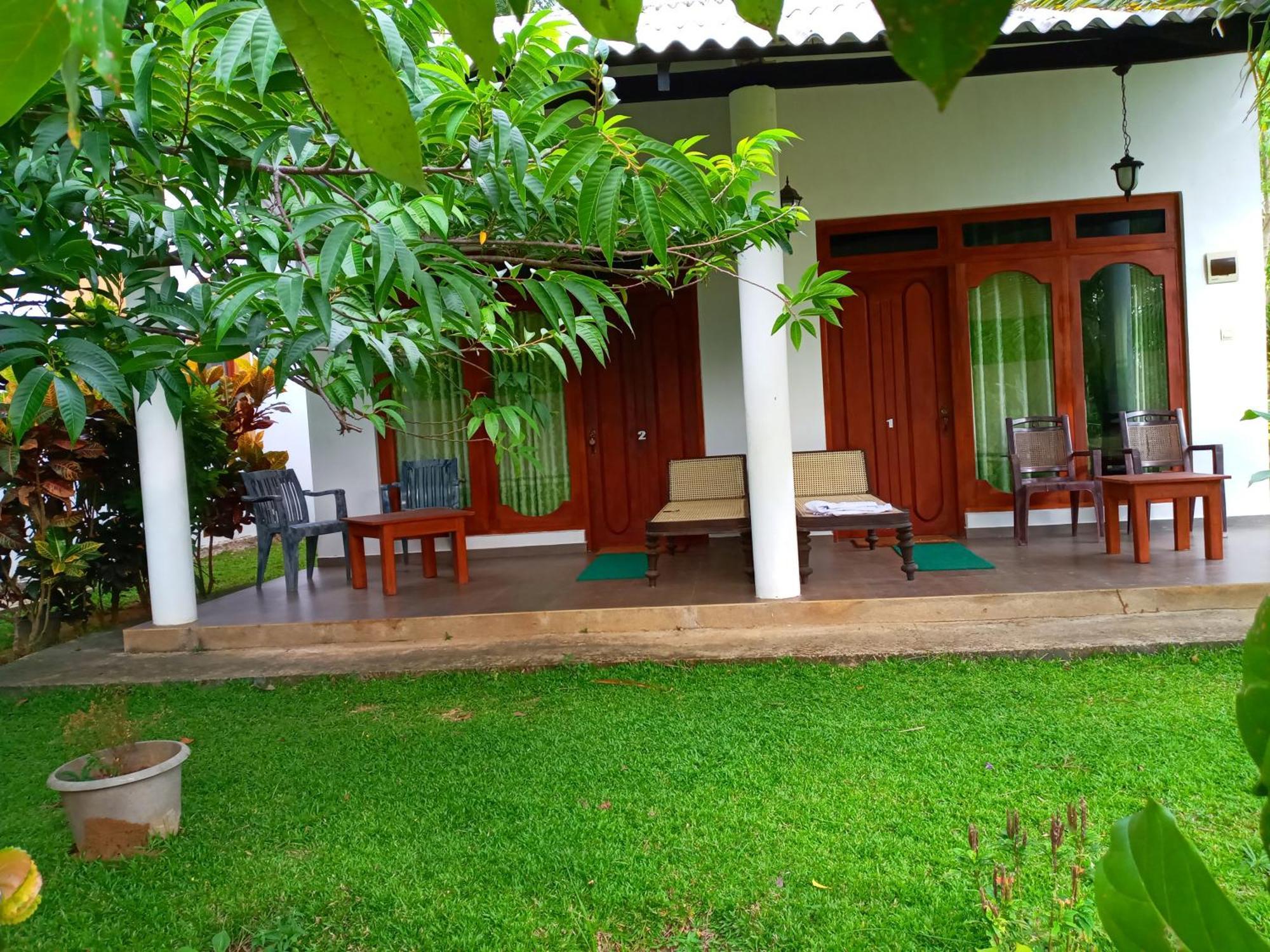 Hideaway Homestay Habarana Exterior photo