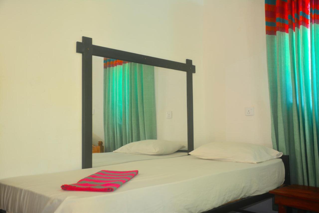 Hideaway Homestay Habarana Exterior photo