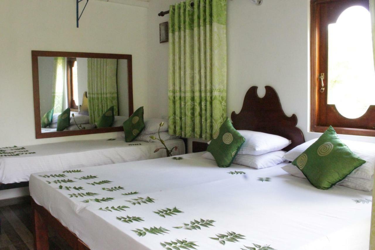 Hideaway Homestay Habarana Exterior photo